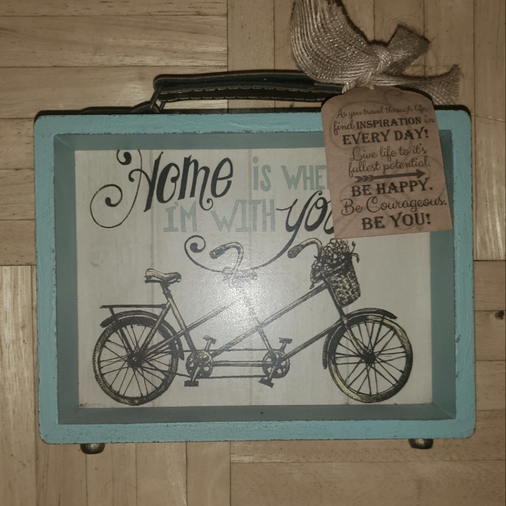 Farmhouse Decor Suitcase Frame with Burlap Bow